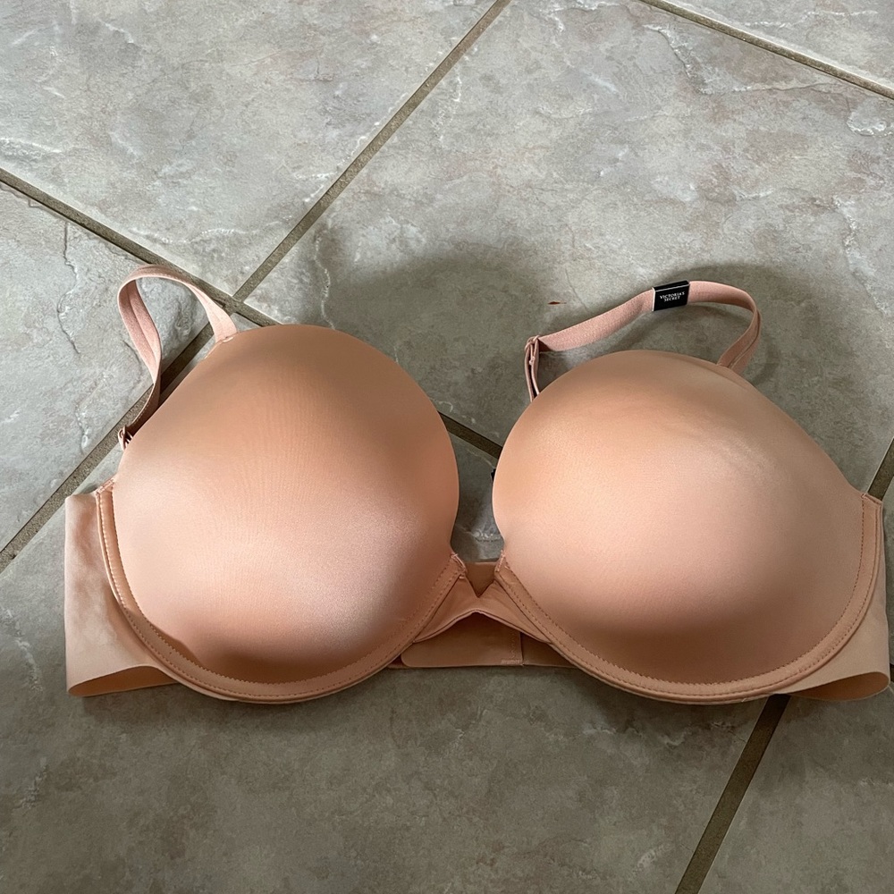 NWT Victoria Secret Bra